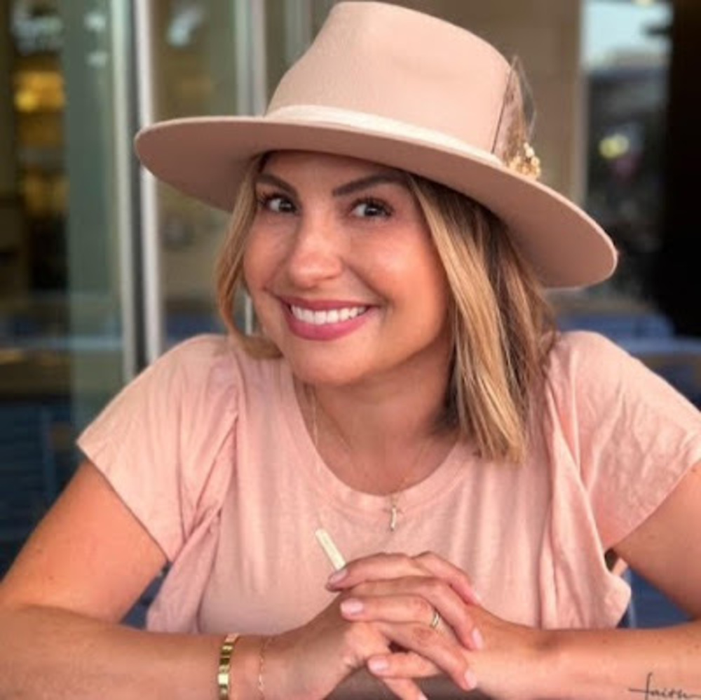 Meet your Posher, Gabriela